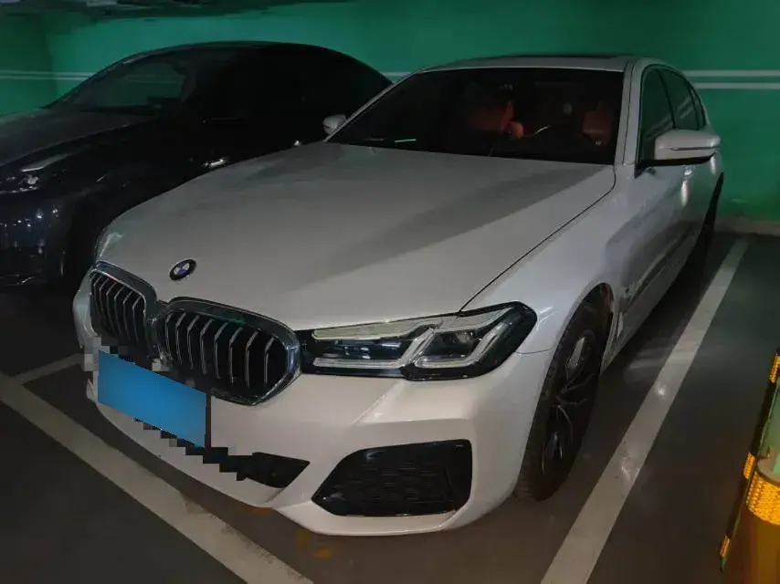 2022 BMW 5 Series 2.0T 184HP L4 8AT