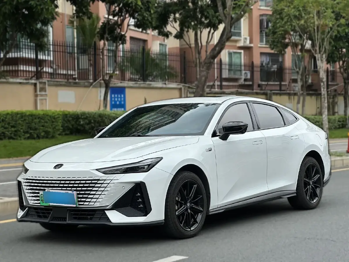 2023 ChangAn UNI-V iDD 1.5T 170HP L4 6TCT PHEV 18.4KWH