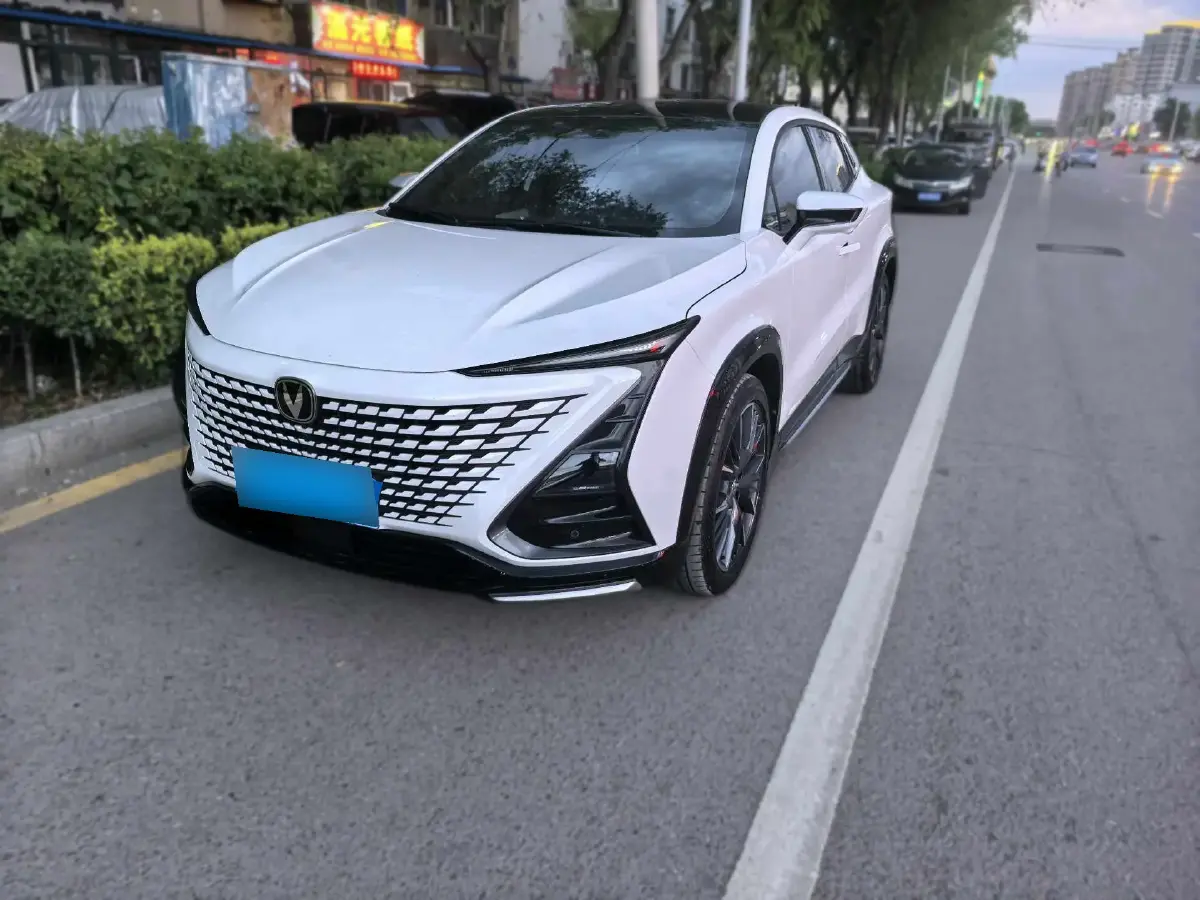 2023 ChangAn UNI-T 1.5T 188HP L4 7DCT