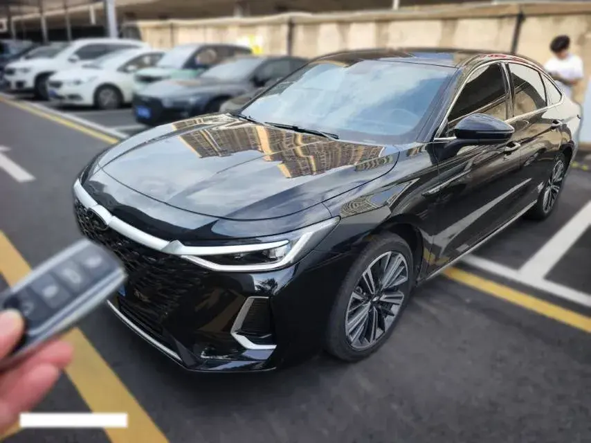 2022 Chery Arrizo 8 1.6T 197HP L4 7DCT