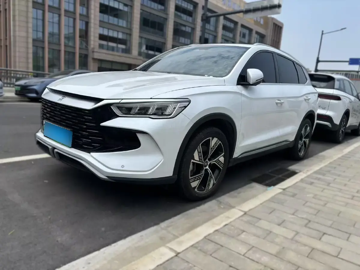 2024 BYD Song Pro 1.5L 110HP L4 E-CVT PHEV 18.3KWH