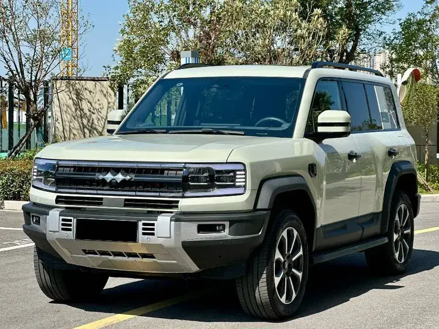 2023 FangChengBao Bao 5 1.5T 194HP L4 E-CVT PHEV 31.8KWH