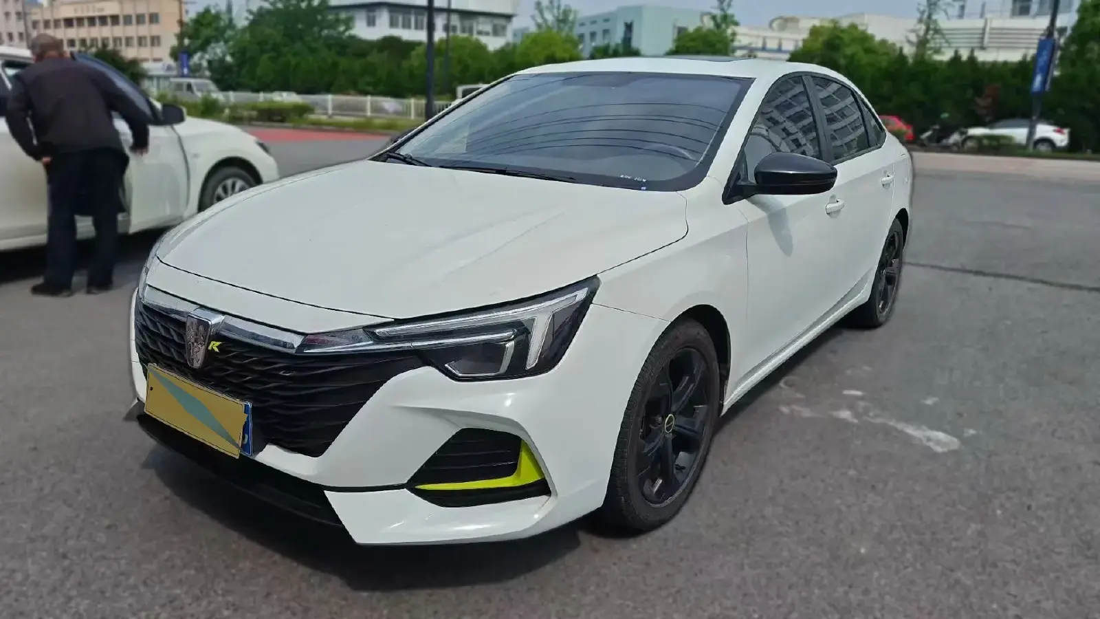 2020 Roewe i6 MAX 1.5T 173HP L4 7DCT