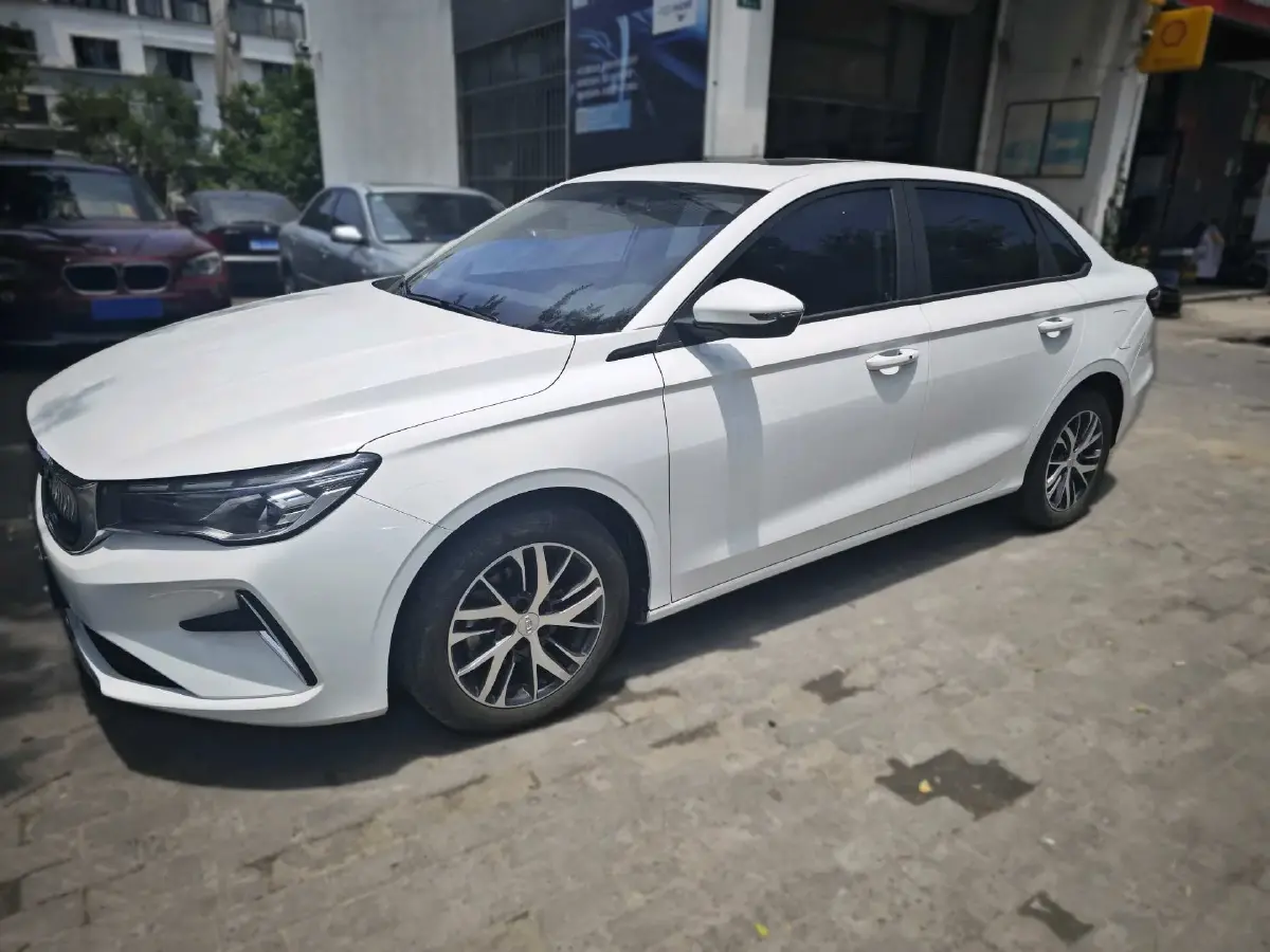 2023 Geely Emgrand 1.5L 127HP L4 CVT