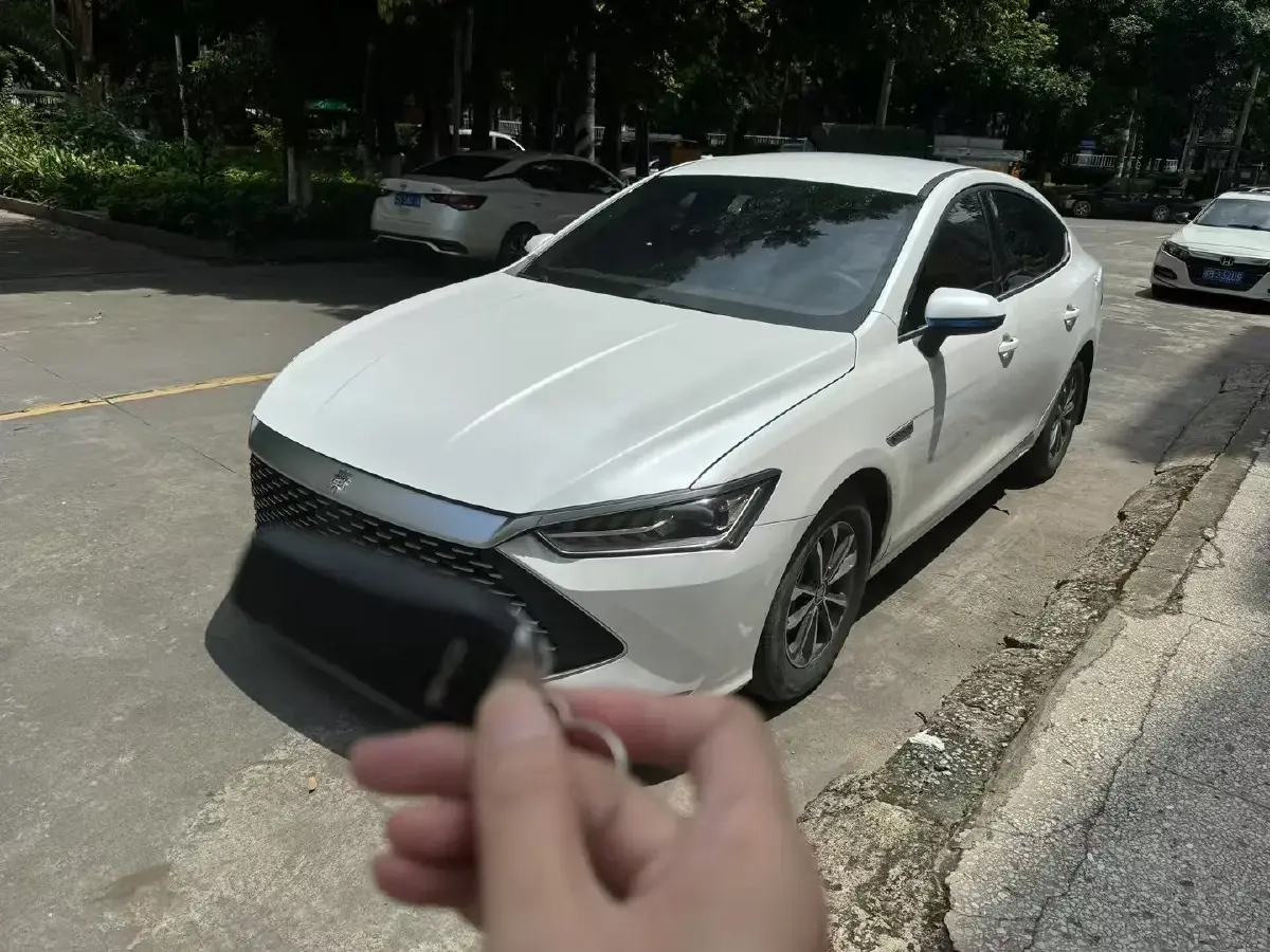 2021 BYD Qin Plus 1.5L 110HP L4 E-CVT PHEV 8.32KWH