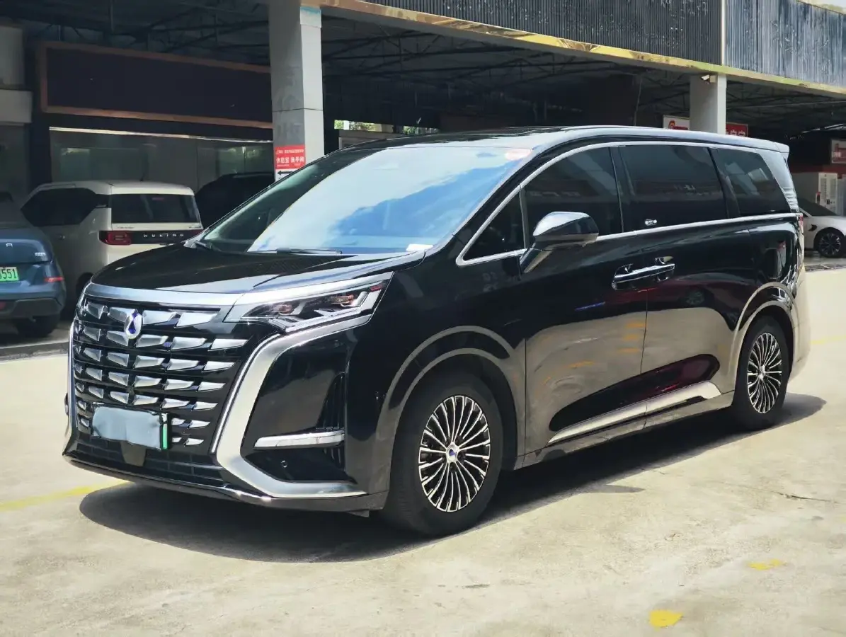 2024 Denza D9 1.5T 139HP L4 E-CVT PHEV 40KWH