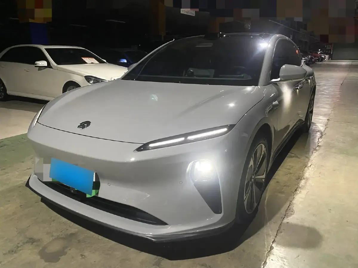 2023 NIO ET5T BEV 75KWH