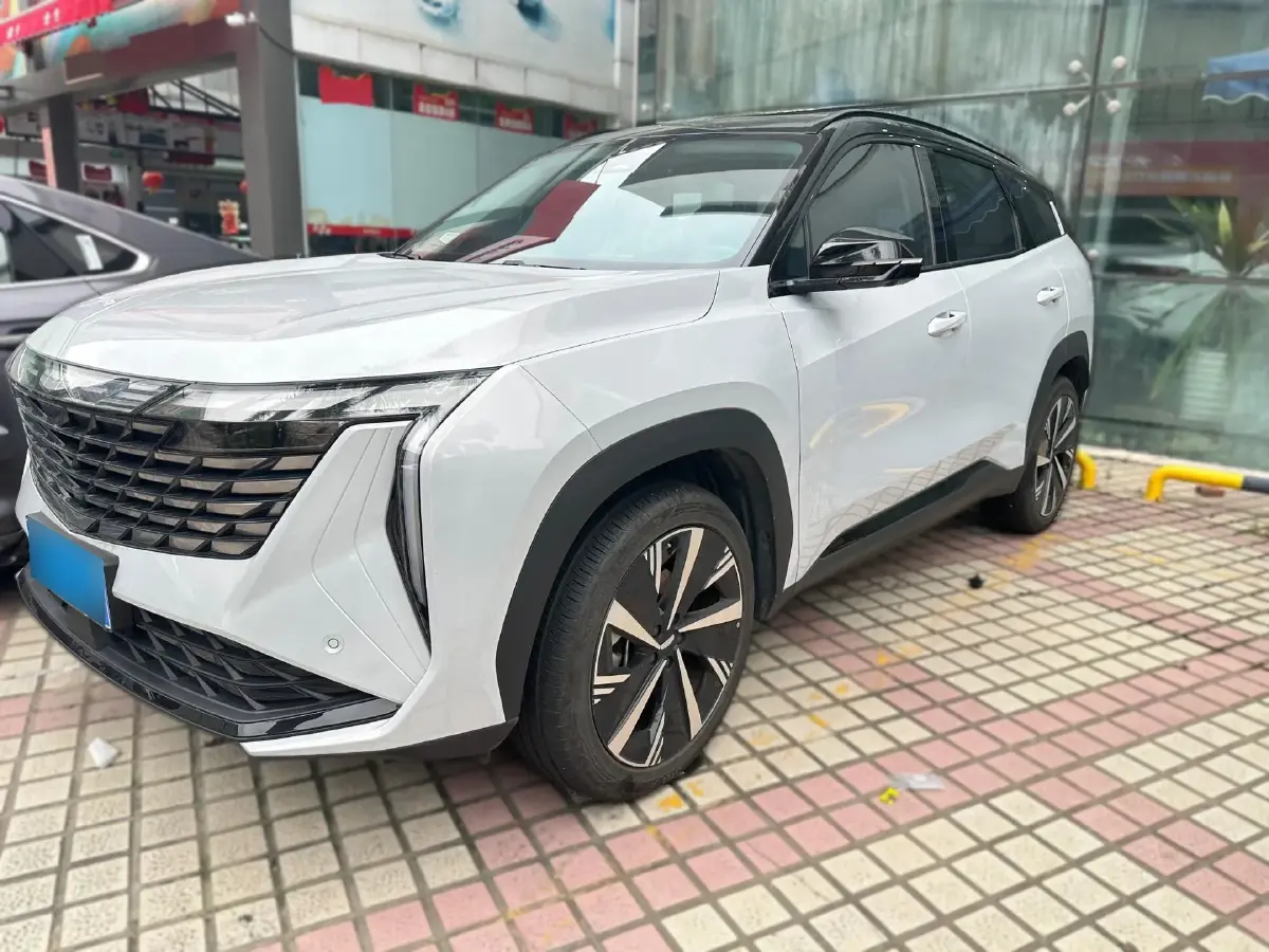 2024 Geely StarRay 1.5T 181HP L4 7DCT