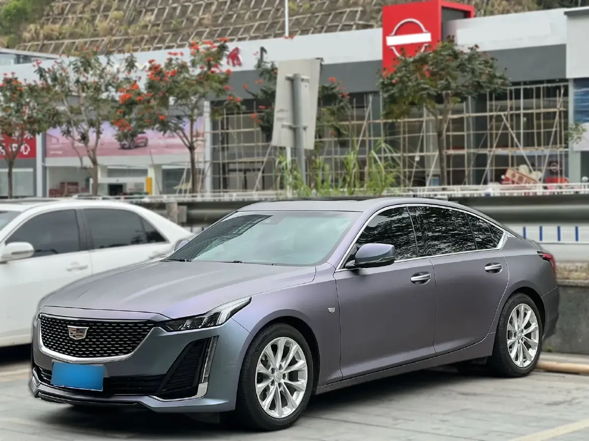 2022 Cadillac CT5 2.0T 237HP L4 10AT