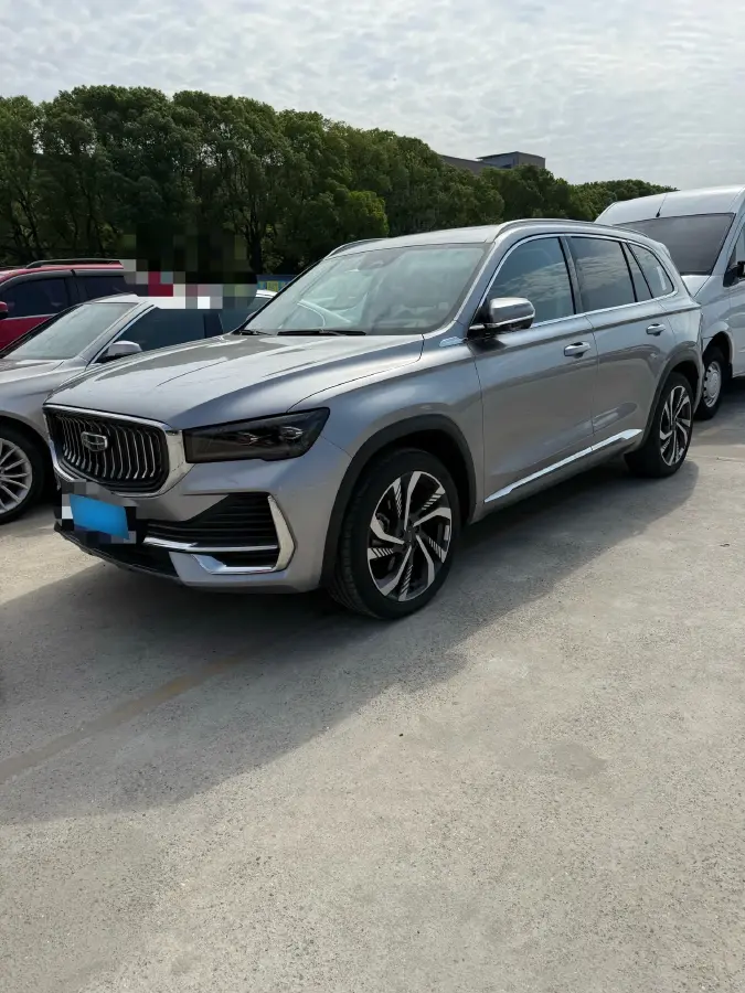 2023 Geely Monjaro 2.0T 238HP L4 8AT