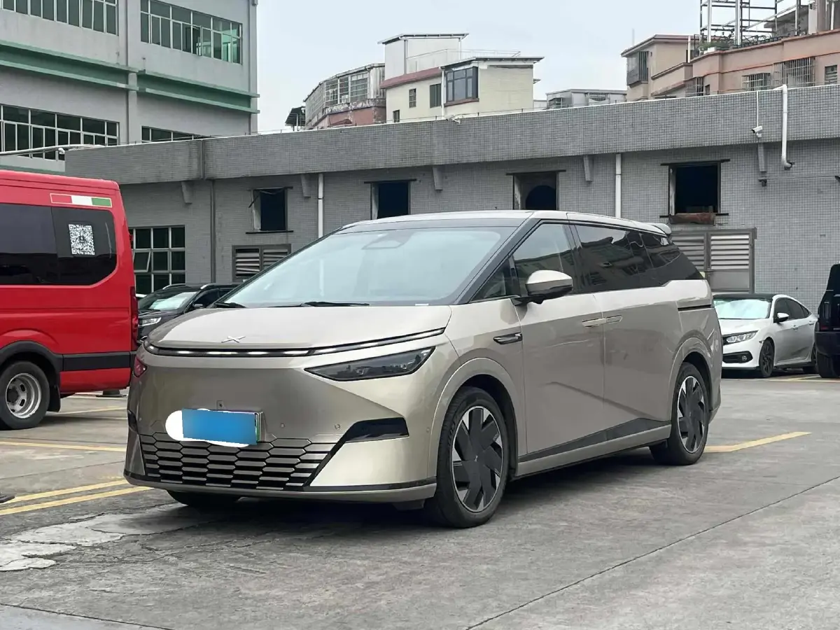 2024 Xpeng X9 BEV 101.5KWH