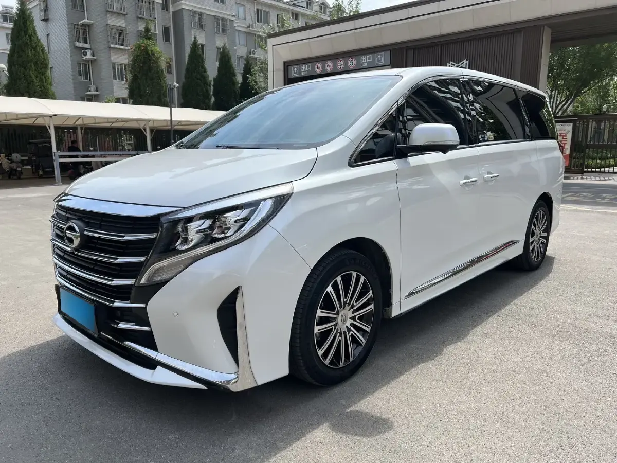 2023 GAC Trumpchi M8 2.0T 252HP L4 8AT