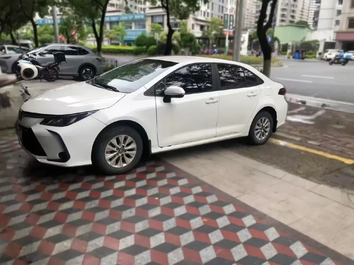 2021 Toyota Corolla 1.2T 116HP L4 CVT