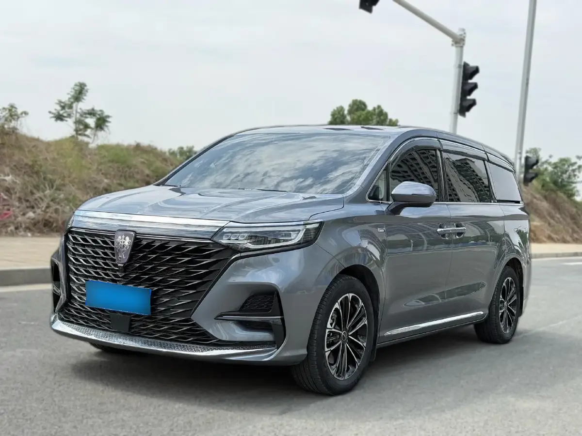 2023 Roewe iMAX8 2.0T 234HP L4 8AT