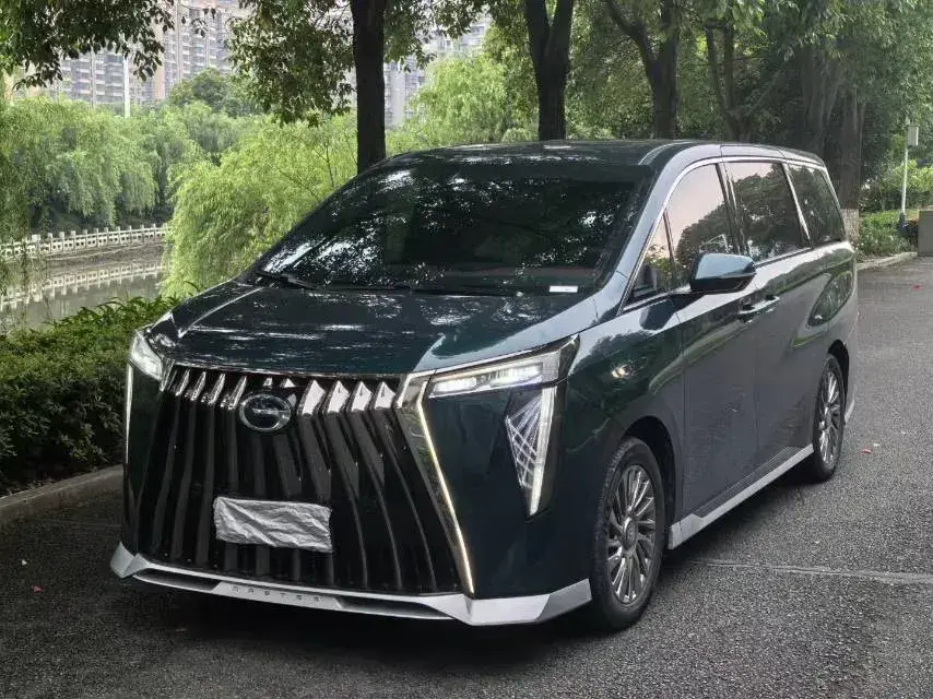 2023 GAC Trumpchi M8 2.0T 190HP L4 E-CVT Hybrid