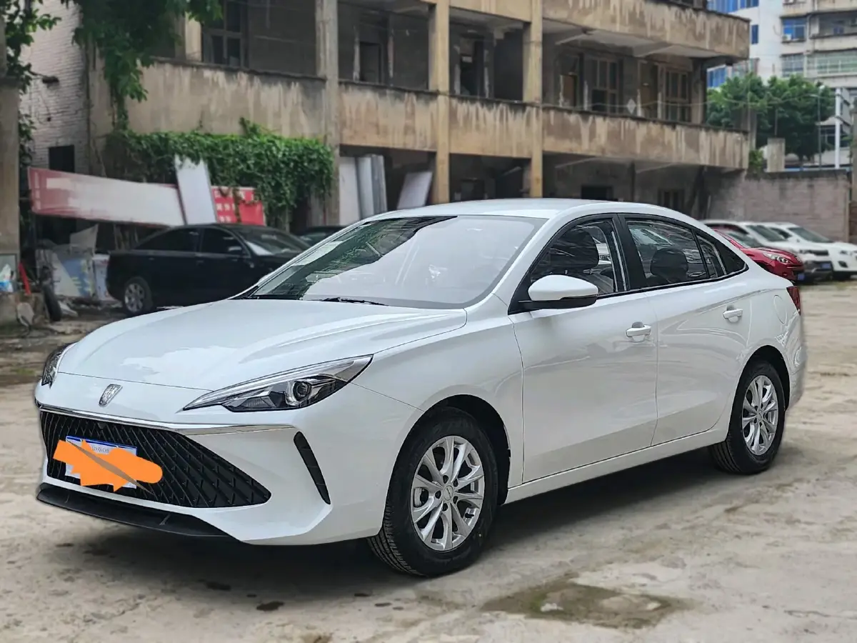 2023 Roewe i5 1.5L 129HP L4 5MT