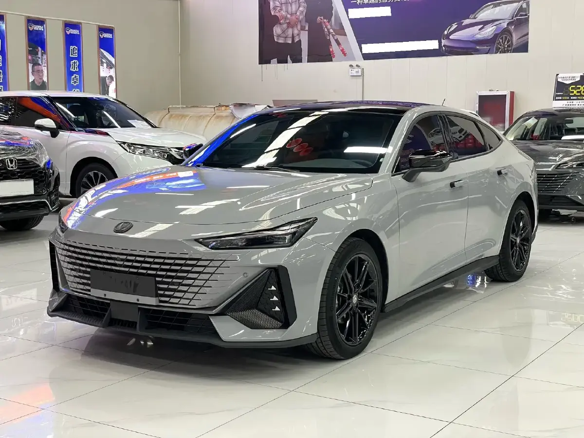 2022 ChangAn UNI-V 1.5T 188HP L4 7DCT