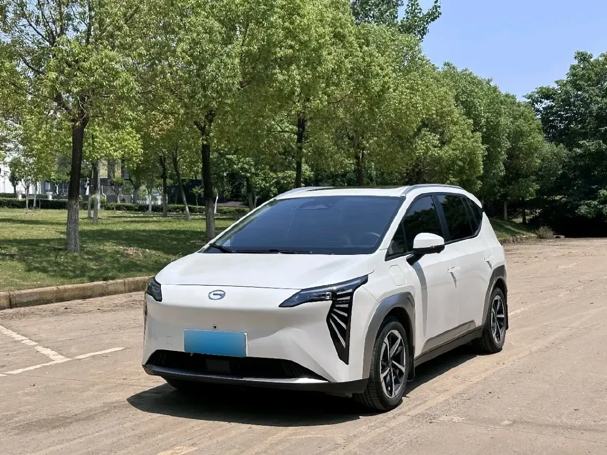 2023 Aion Y BEV 61.7KWH