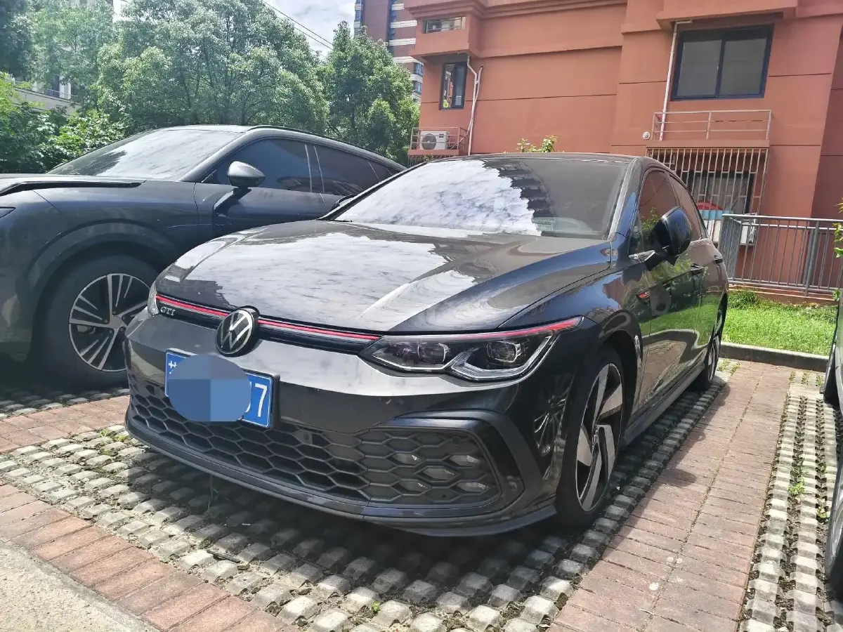 2021 Volkswagen GolfGTI 2.0T 220HP L4 7DCT