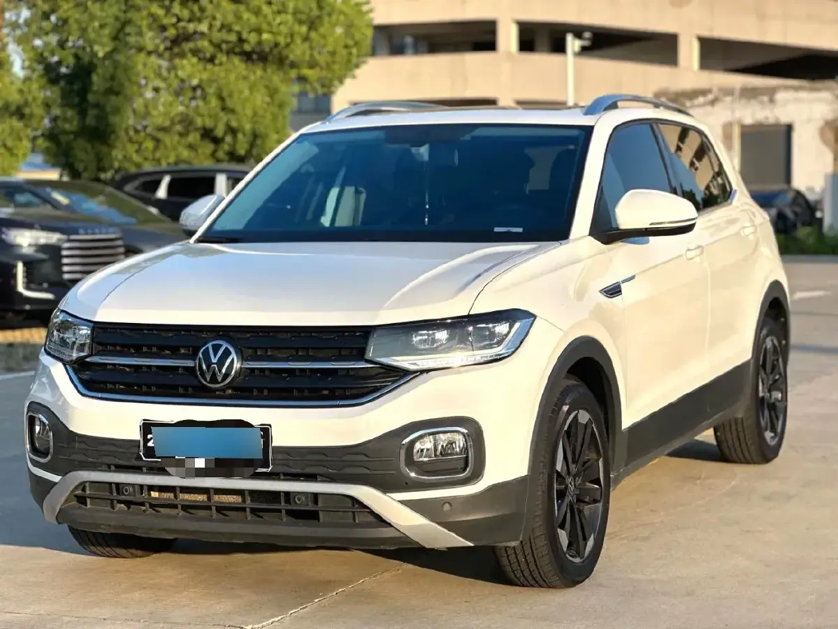 2021 Volkswagen Tacqua 1.2T 116HP L4 7DCT