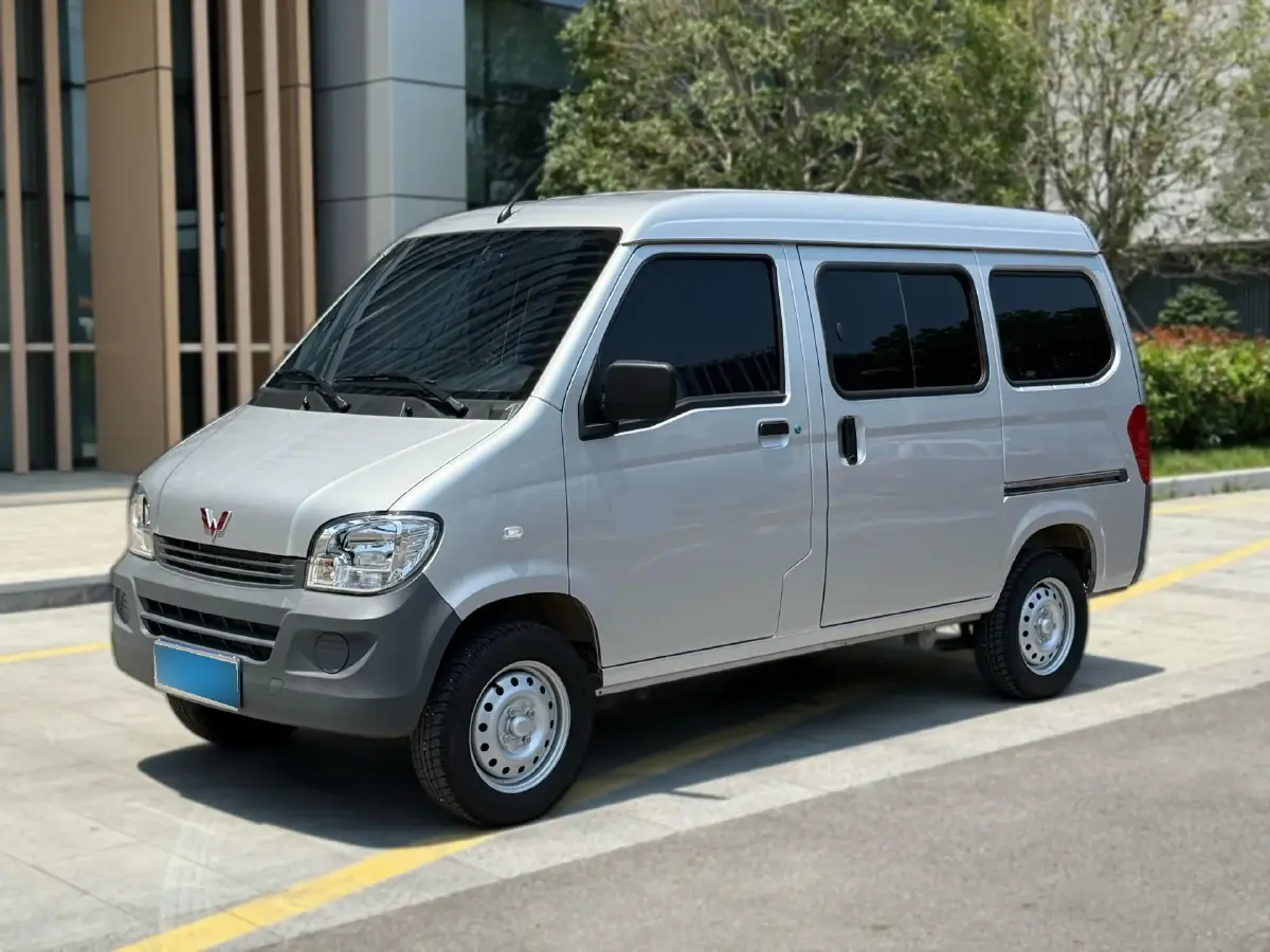 2023 WuLing ZhiGuang 1.5L 102HP L4 5MT