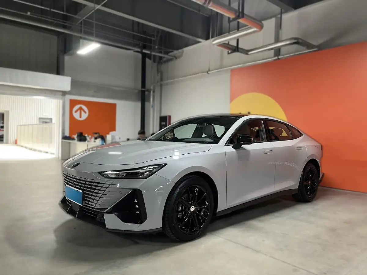 2023 ChangAn UNI-V 1.5T 188HP L4 7DCT 2023 ChangAn UNI-V 1.5T 188HP L4 7DCT