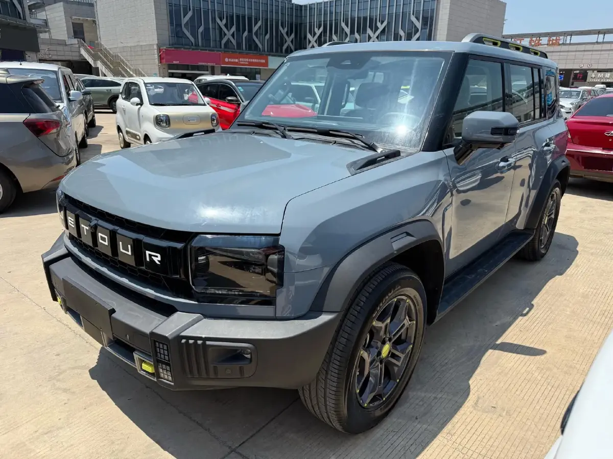 2023 Jetour Traveller 2.0T 254HP L4 7DCT