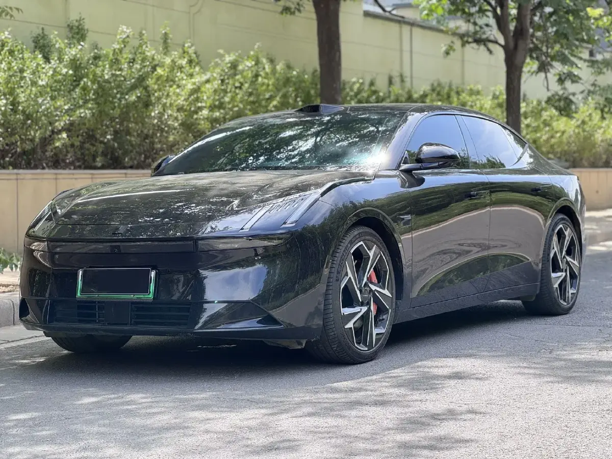 2025 LYNK&CO Z10 BEV 95KWH