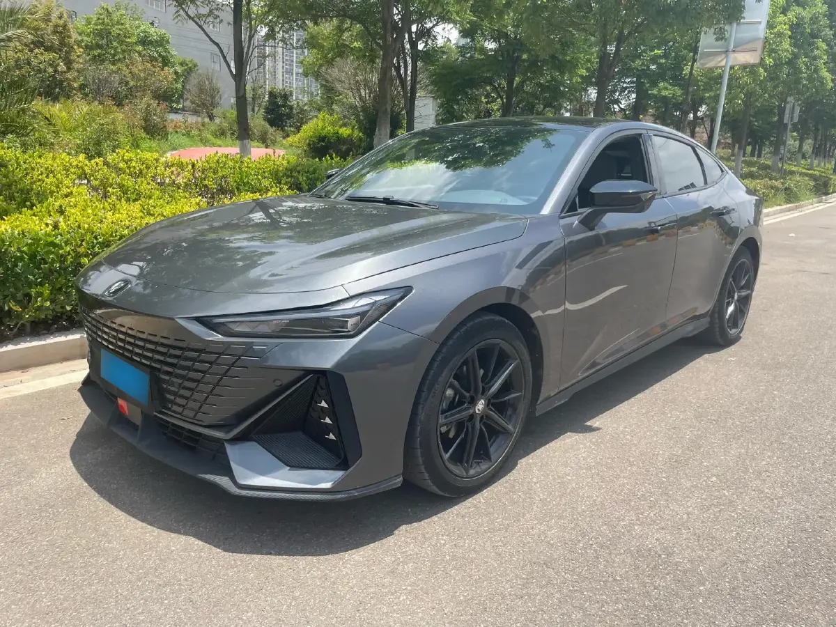 2022 ChangAn UNI-V 1.5T 188HP L4 7DCT 2022 ChangAn UNI-V 1.5T 188HP L4 7DCT