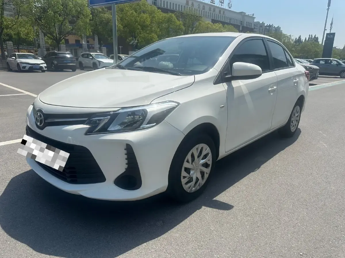 2022 Toyota Vios 1.5L 112HP L4 CVT