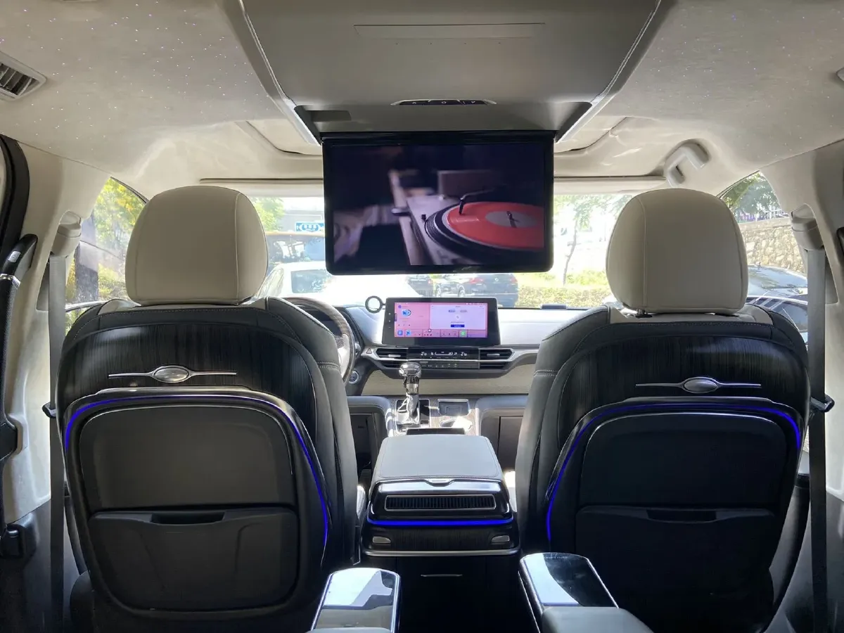 2024 Toyota Sienna 2.5L 189HP L4 E-CVT Hybrid,autocango,china used car exporter,china ev exporter,chinese used car exporter,chinese used ev exporter