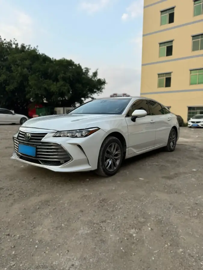 2019 Toyota Avalon 2.5L 209HP L4 8AT
