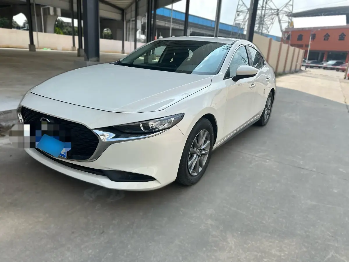 2021 Mazda 3 Axela 2.0L 158HP L4 6AT