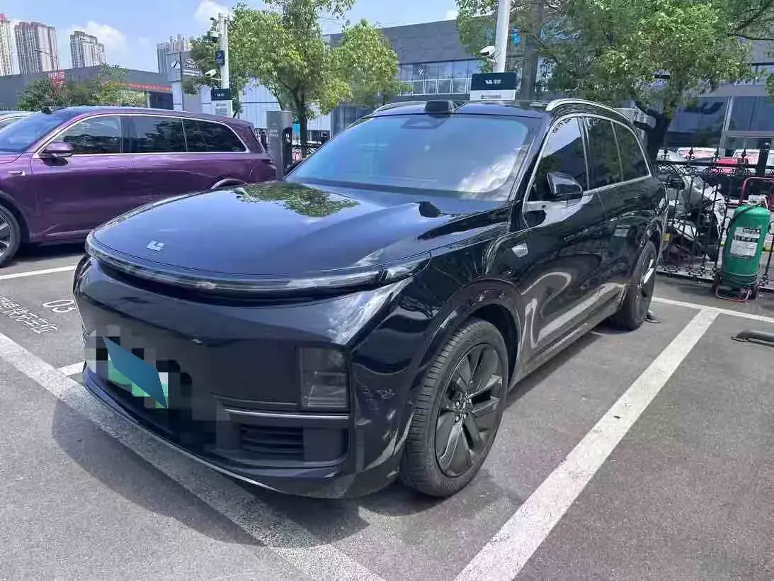 2023 Li L8 Range Extended 154HP REEV 40.9KWH