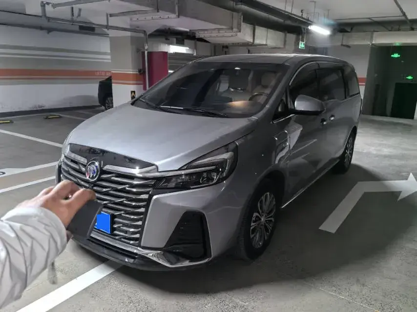 2023 Buick GL8 2.0T 237HP L4 9AT