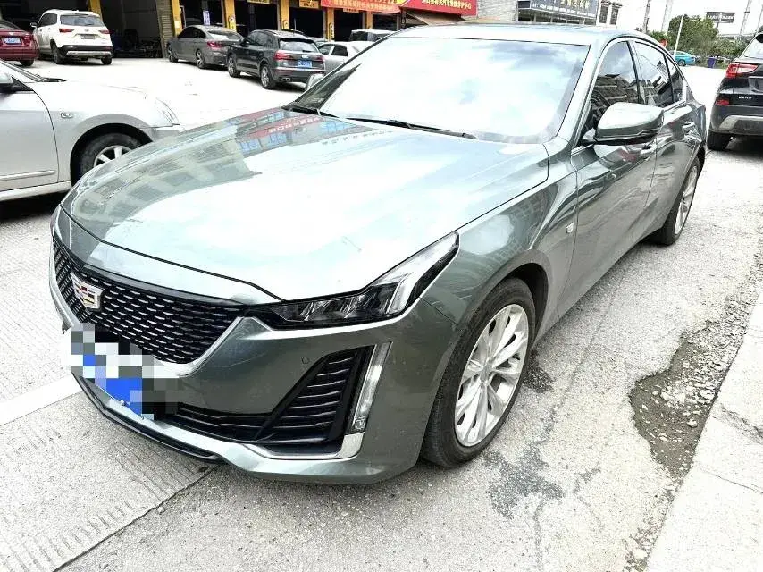 2022 Cadillac CT5 2.0T 237HP L4 10AT