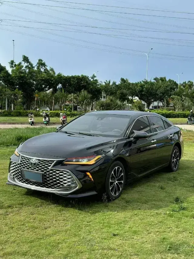 2022 Toyota Avalon 2.5L 209HP L4 8AT