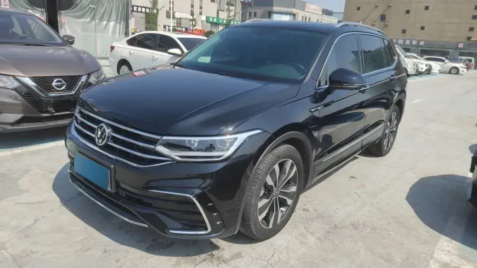 2024 Volkswagen Tiguan L 2.0T 186HP L4 7DCT