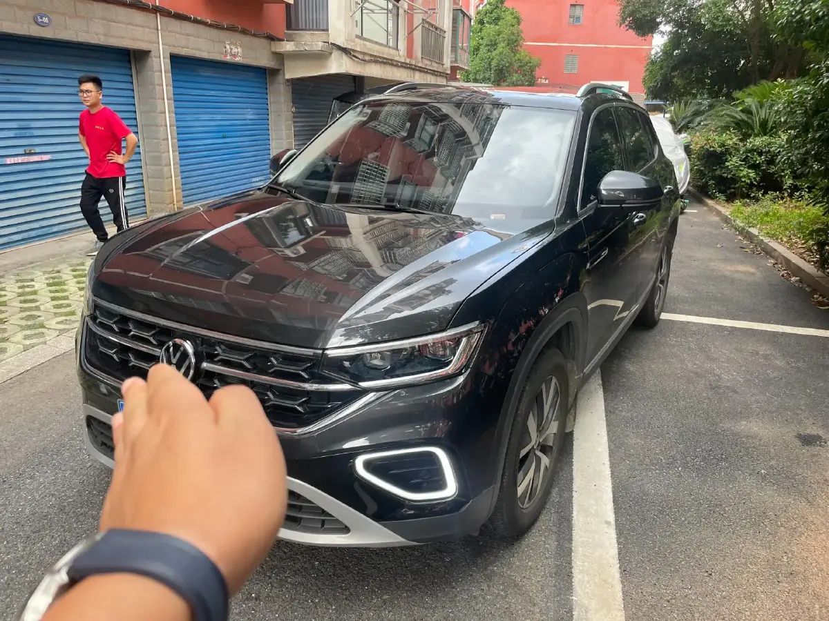 2024 Volkswagen Tayron 2.0T 186HP L4 7DCT