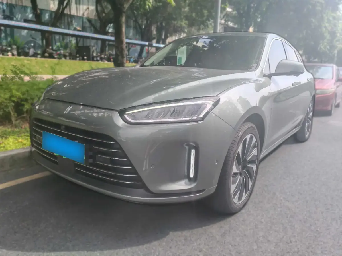 2022 HIMA AITO M5 Range Extended 125HP REEV 40KWH