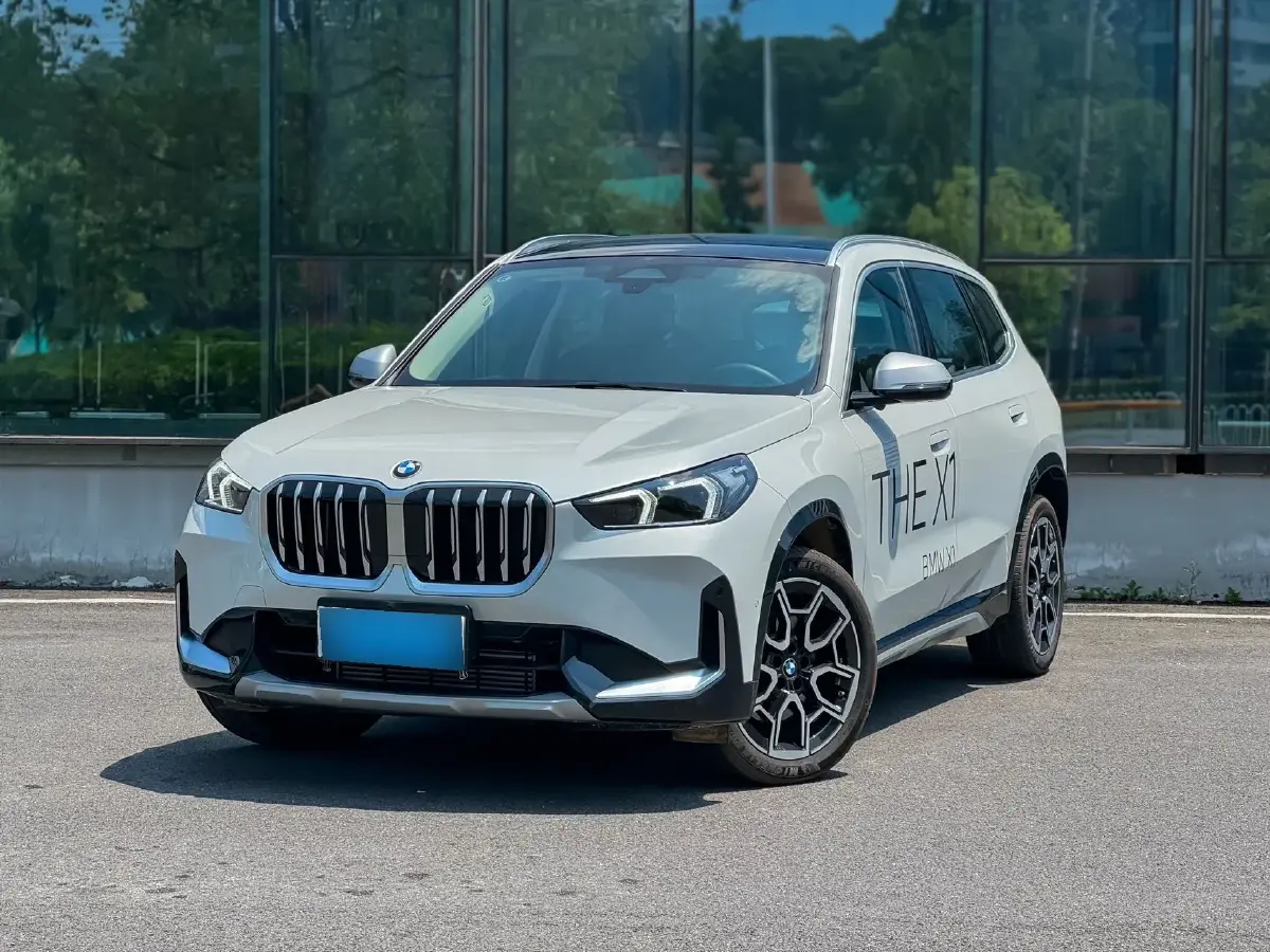 2023 BMW X1 2.0T 204HP L4 7DCT