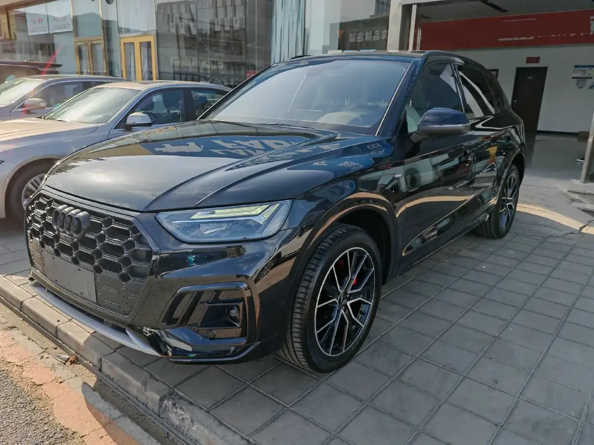 2024 Audi Q5L 2.0T 245HP L4 7DCT