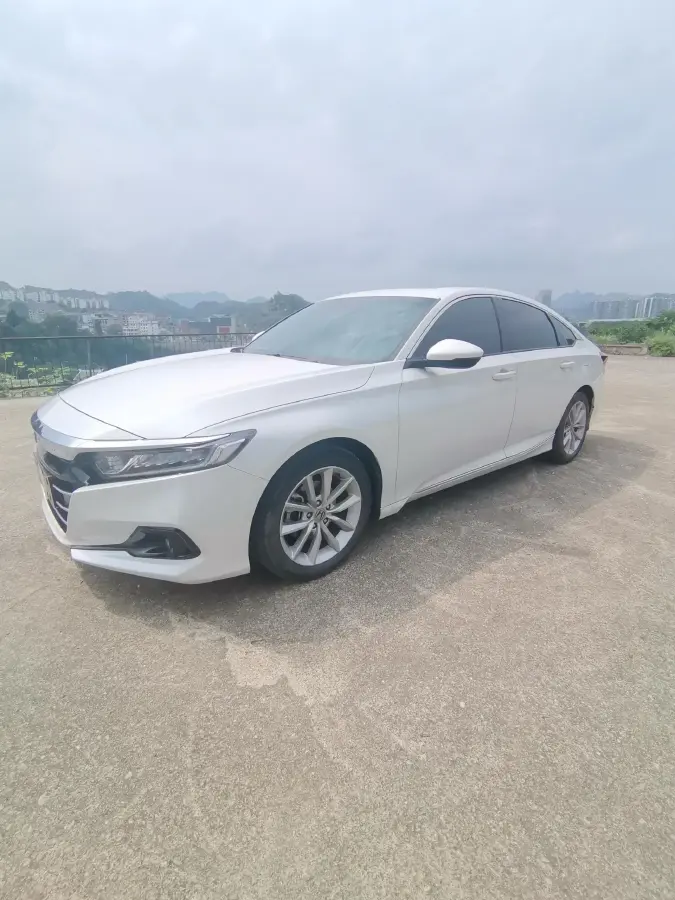 2022 Honda Accord 1.5T 194HP L4 CVT