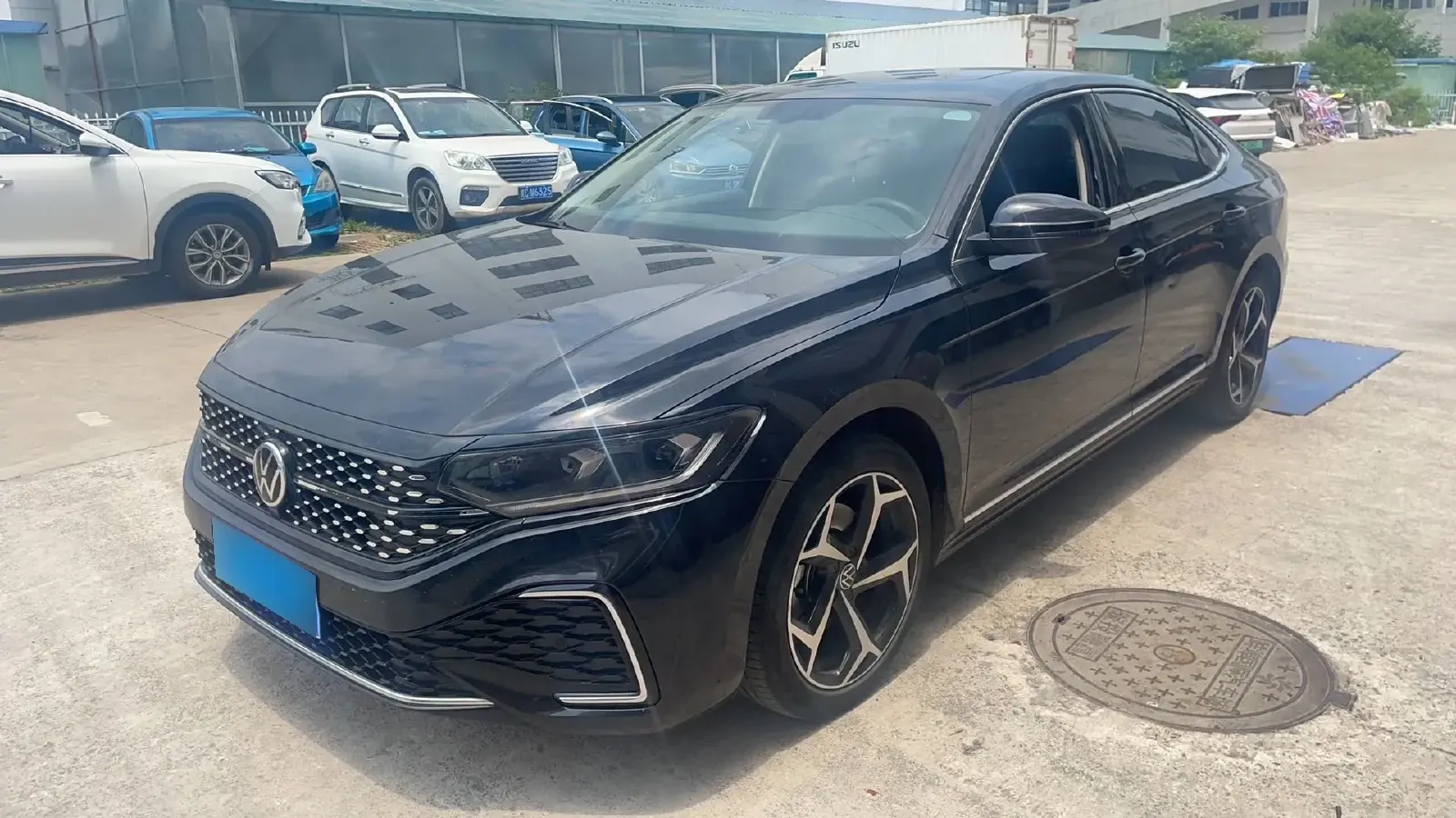 2024 Volkswagen Passat 2.0T 186HP L4 7DCT