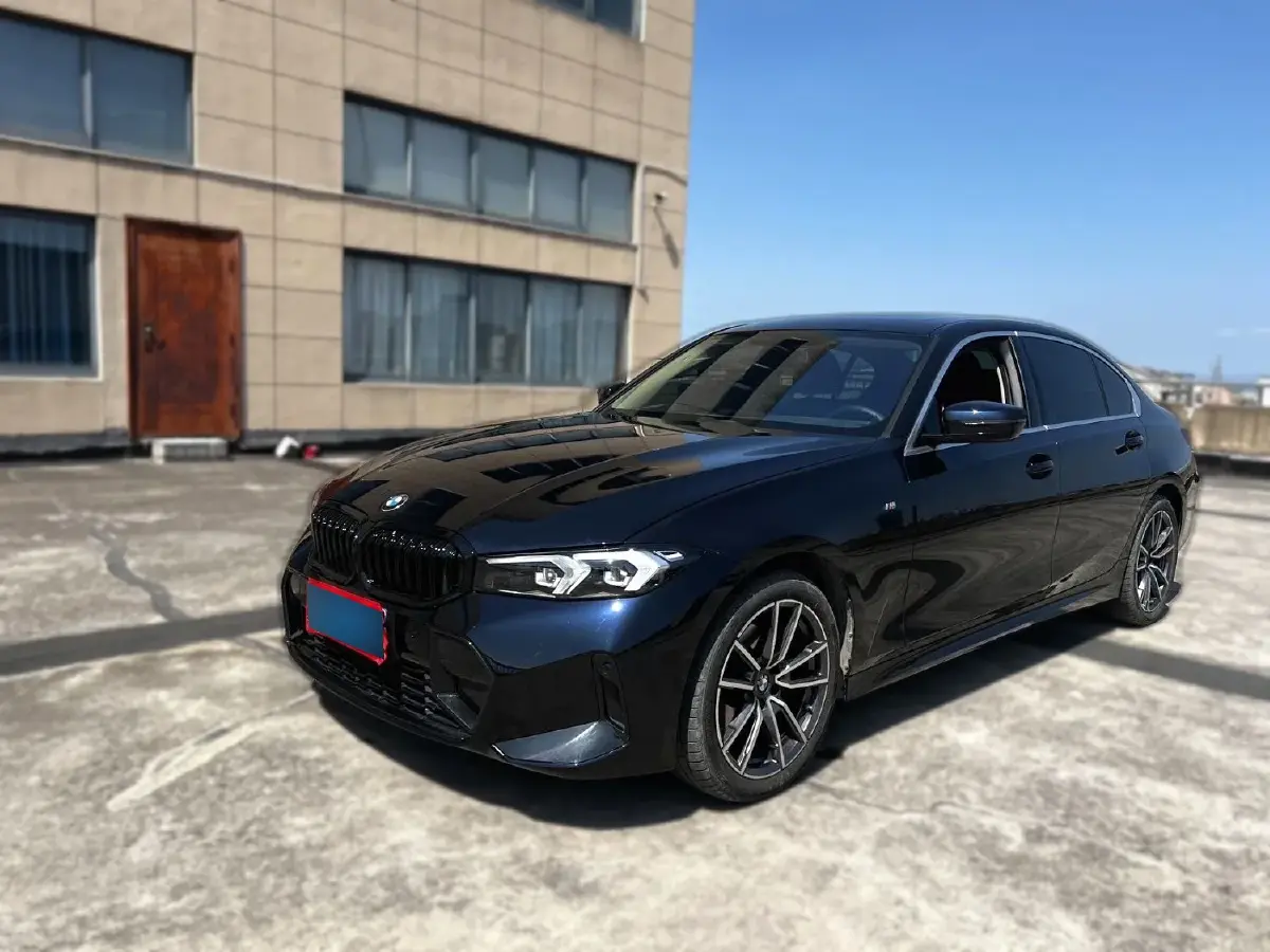 2024 BMW 3 Series 2.0T 156HP L4 8AT