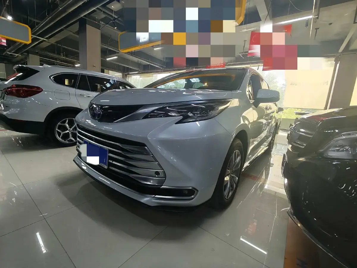 2021 Toyota Sienna 2.5L 192HP L4 E-CVT Hybrid