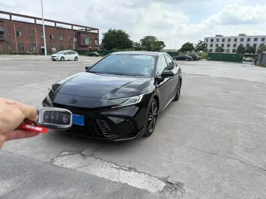 2024 Toyota Camry 2.0L 173HP L4 CVT