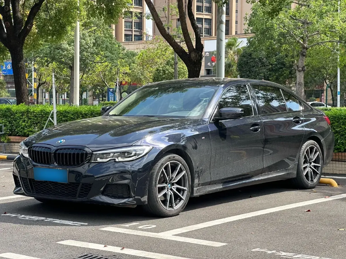 2022 BMW 3 Series 2.0T 184HP L4 8AT