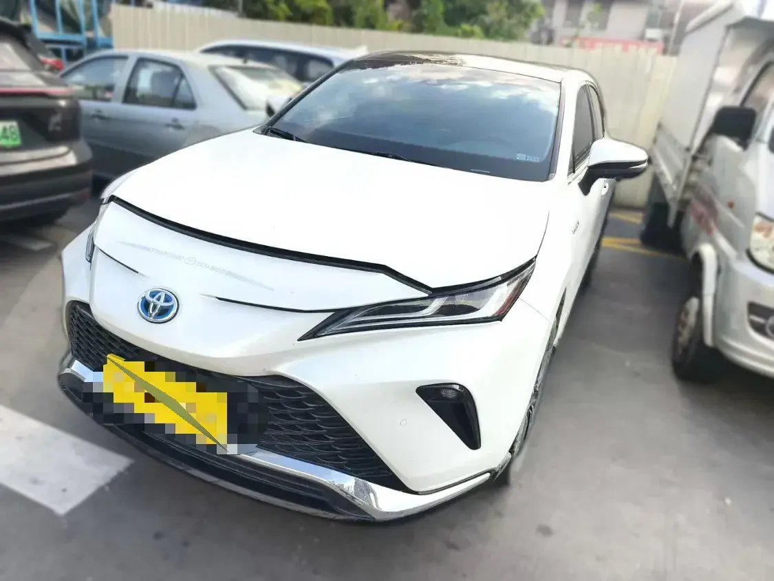 2023 Toyota Venza 2.5L 178HP L4 E-CVT Hybrid