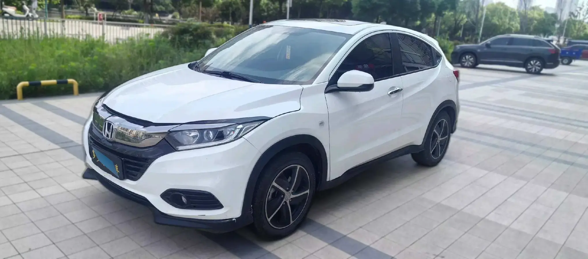 2022 Honda Vezel 1.5L 131HP L4 CVT